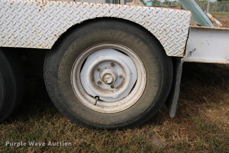 image for item DW9804 1997 shop built utility trailer