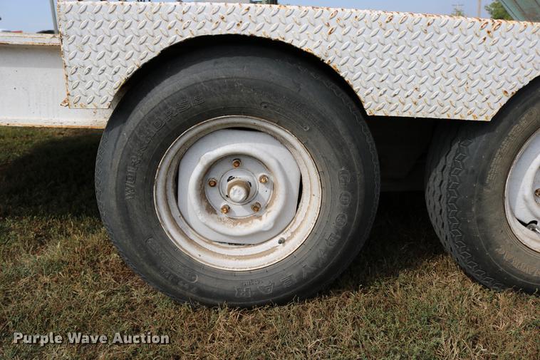 image for item DW9804 1997 shop built utility trailer