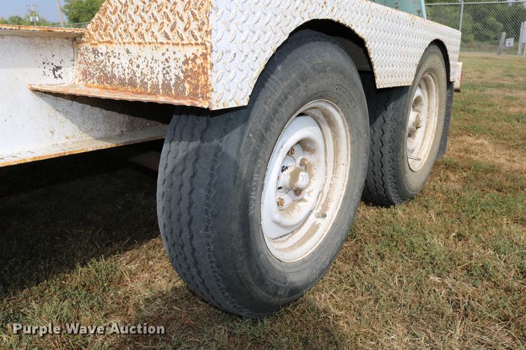image for item DW9804 1997 shop built utility trailer