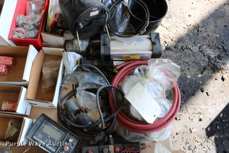 image for item DW9809 Automotive accessories