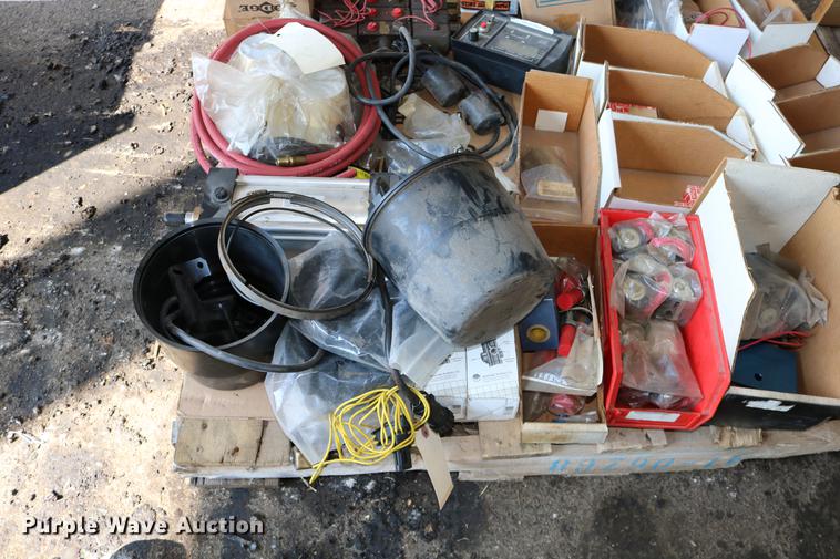 image for item DW9809 Automotive accessories