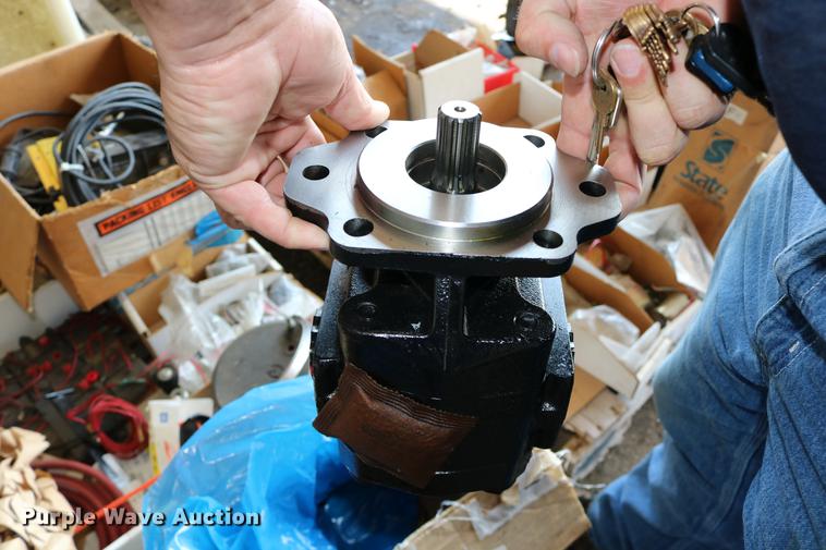 image for item DW9809 Automotive accessories