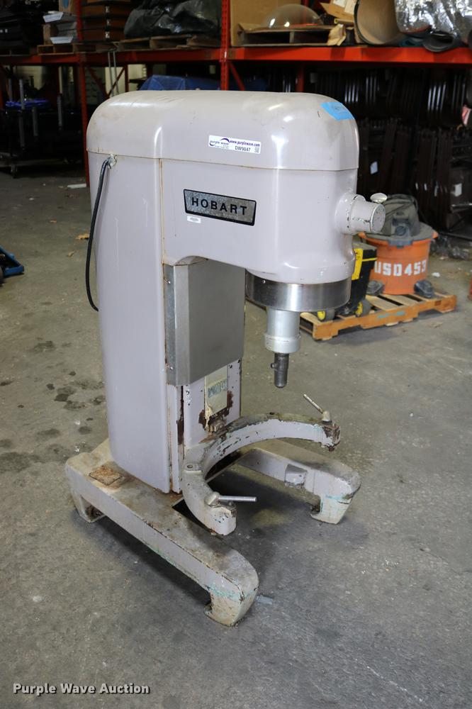 image for item DW9847 Hobart M-600 mixer