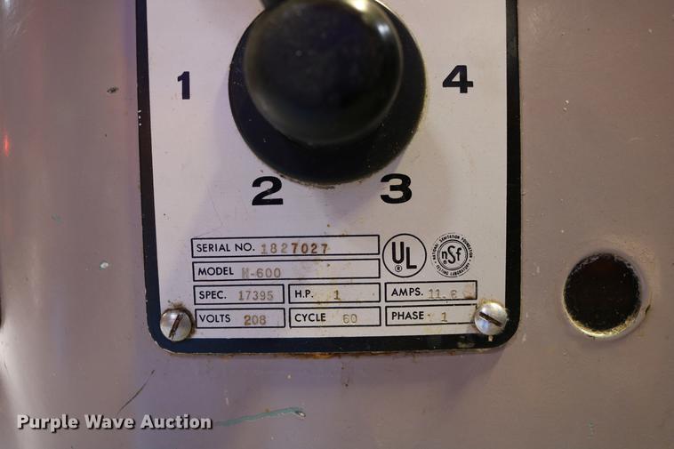 image for item DW9847 Hobart M-600 mixer