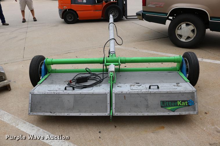 image for item DW9850 Litter Kat turf sweeper