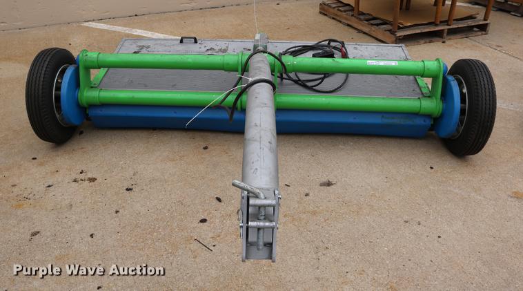 image for item DW9850 Litter Kat turf sweeper