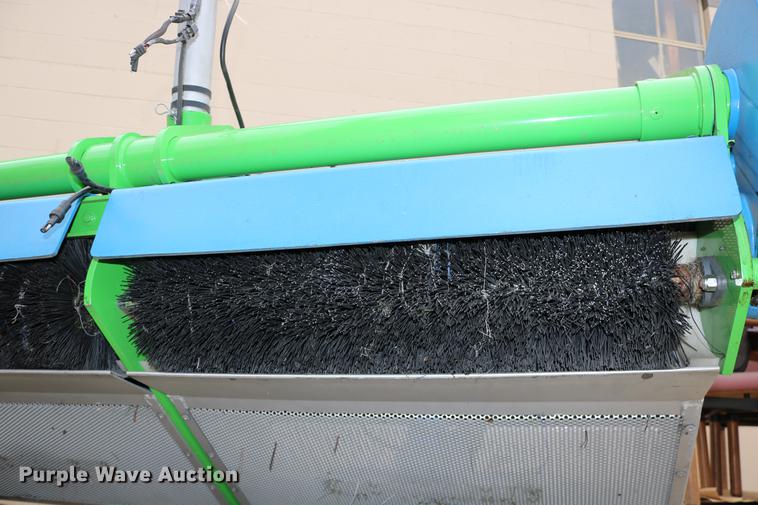 image for item DW9850 Litter Kat turf sweeper