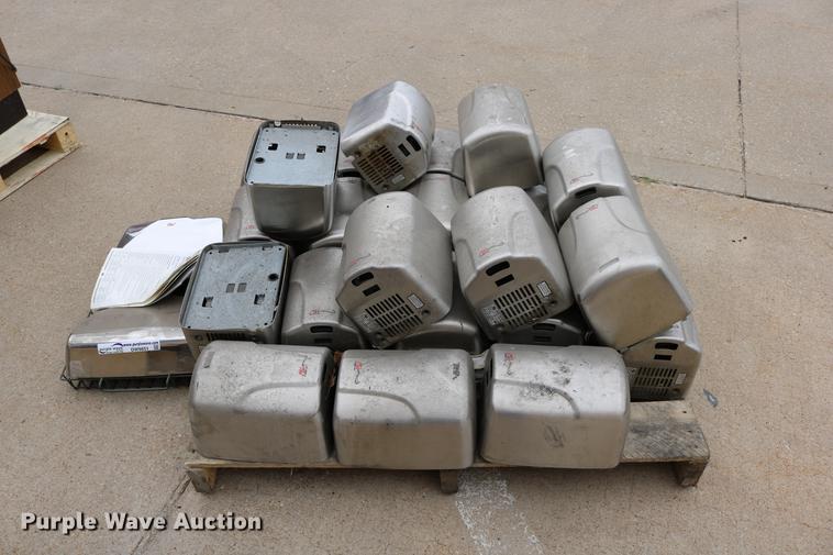 image for item DW9851 (27) hand dryers