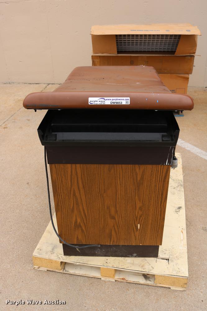 image for item DW9853 The Seville exam table