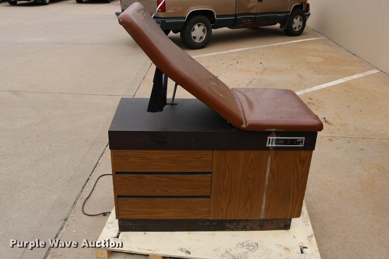 image for item DW9853 The Seville exam table