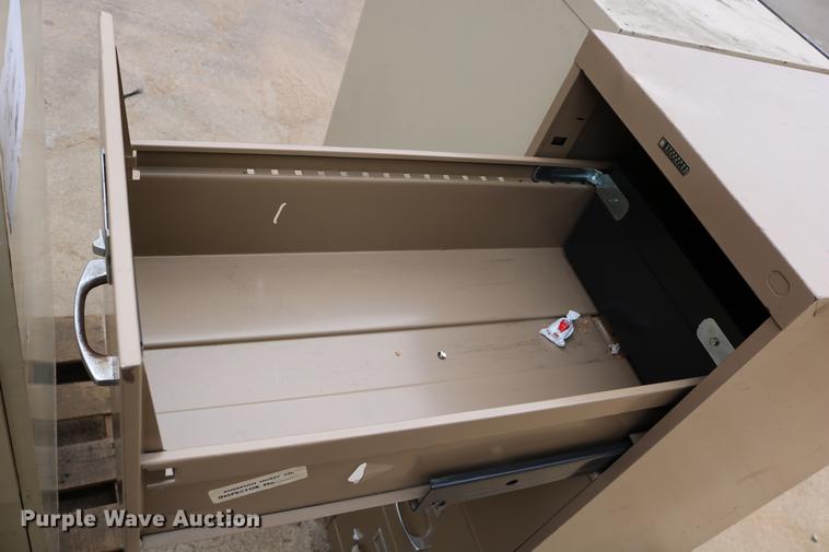 image for item DW9857 (6) file cabinets