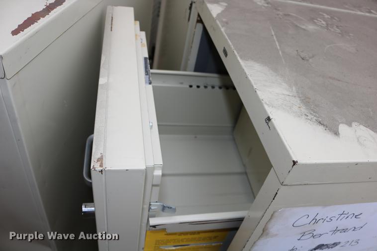 image for item DW9857 (6) file cabinets