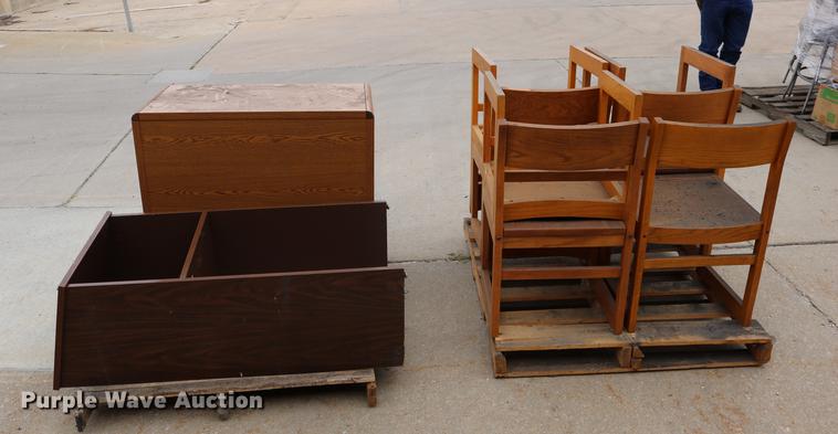 image for item DW9860 Furniture