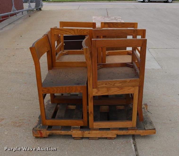 image for item DW9860 Furniture