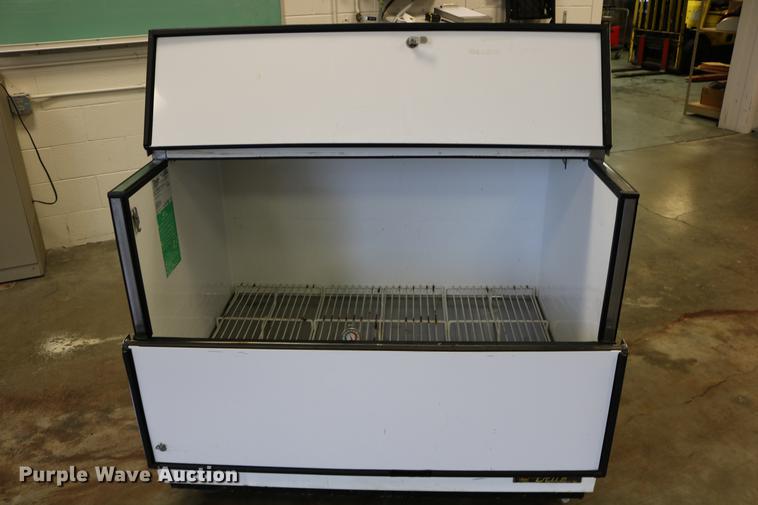 image for item DW9884 True Manufacturing Co. milk cooler