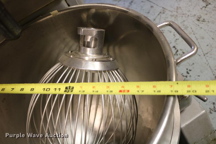 image for item DW9888 Hobart H-600T mixer