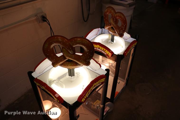 image for item DW9889 (2) J&J Snack Foods Corp. pretzel warmers