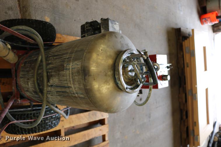 image for item DW9903 (2) Pioneer Brite Striper field stripers