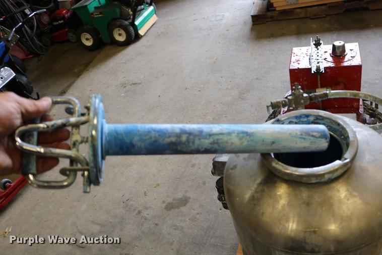 image for item DW9903 (2) Pioneer Brite Striper field stripers