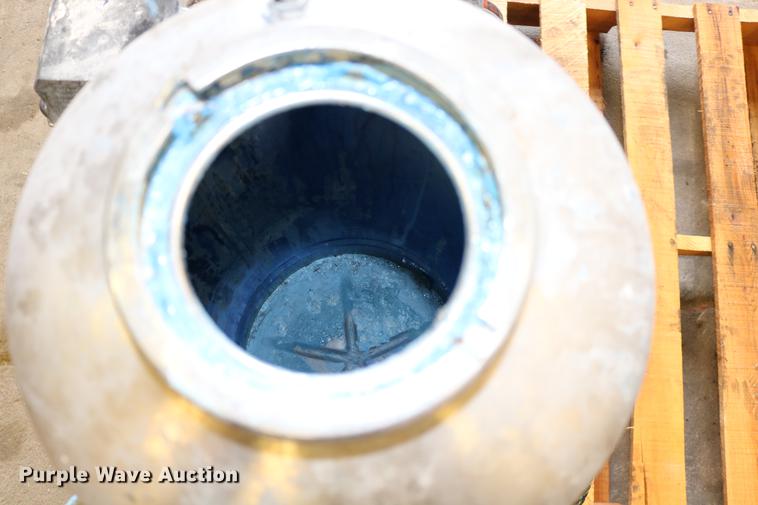 image for item DW9903 (2) Pioneer Brite Striper field stripers