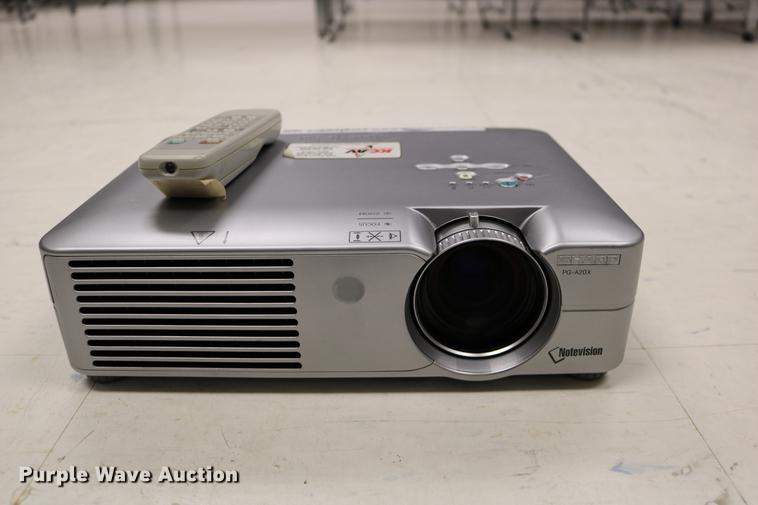 Sharp PG-A20X digital projector in Salina, KS | Item DW9909 sold ...