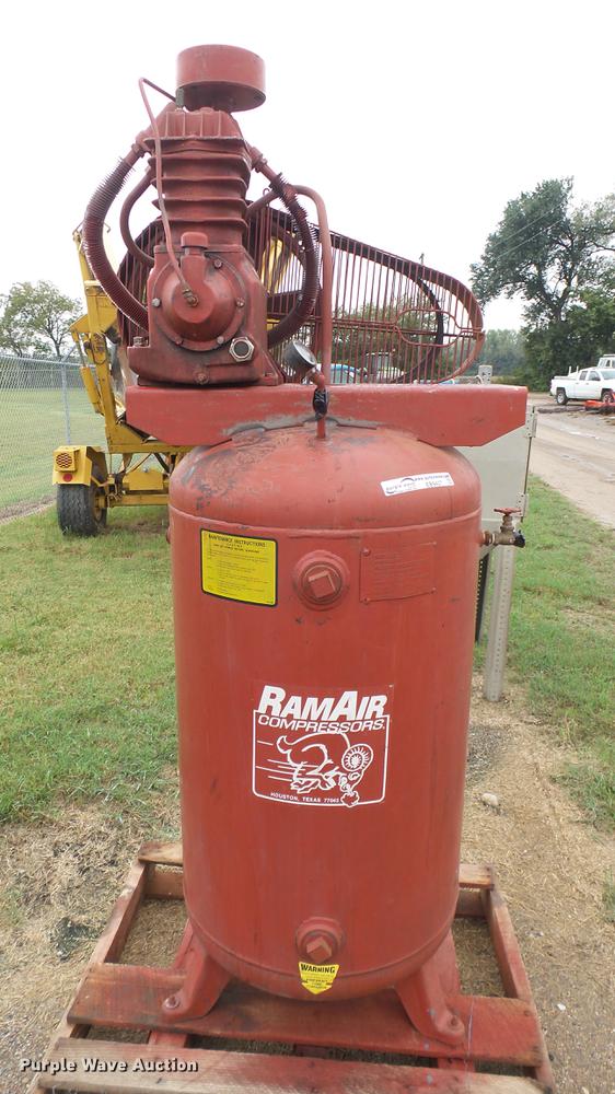 image for item EB9427 RAM air compressor