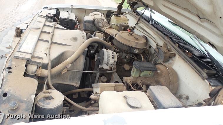 image for item EB9432 1995 Chevrolet 1500 pickup truck