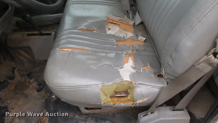 image for item EB9432 1995 Chevrolet 1500 pickup truck