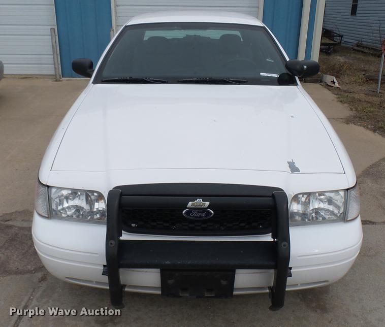 image for item EB9436 2008 Ford Crown Victoria Police Interceptor