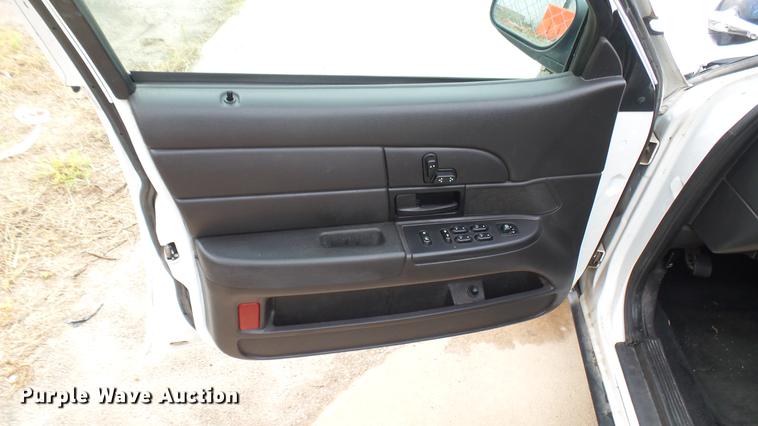 image for item EB9436 2008 Ford Crown Victoria Police Interceptor