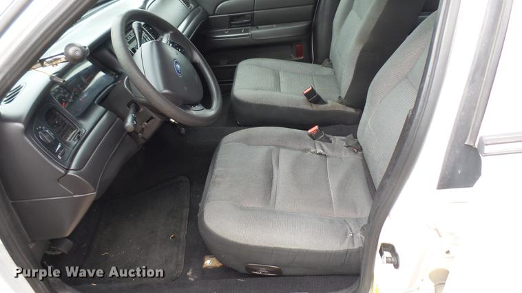 image for item EB9436 2008 Ford Crown Victoria Police Interceptor