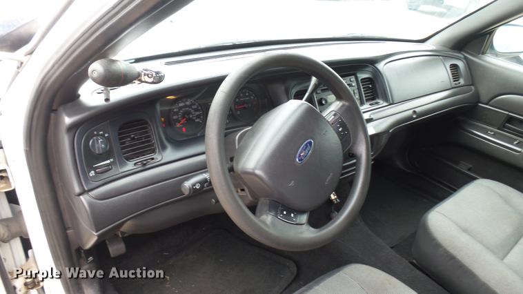 image for item EB9436 2008 Ford Crown Victoria Police Interceptor