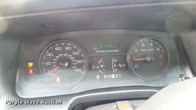 image for item EB9436 2008 Ford Crown Victoria Police Interceptor