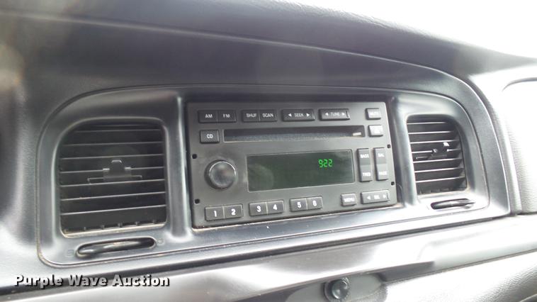 image for item EB9436 2008 Ford Crown Victoria Police Interceptor