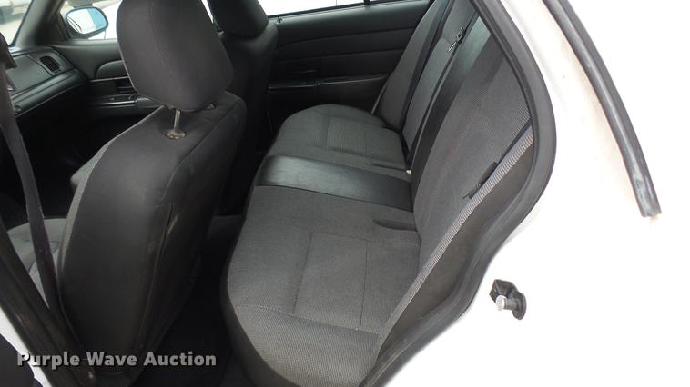 image for item EB9436 2008 Ford Crown Victoria Police Interceptor