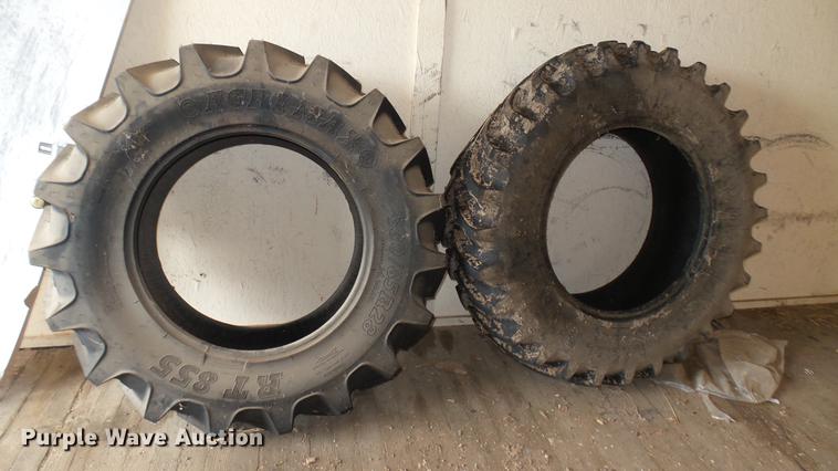 image for item EB9440 (2) tires