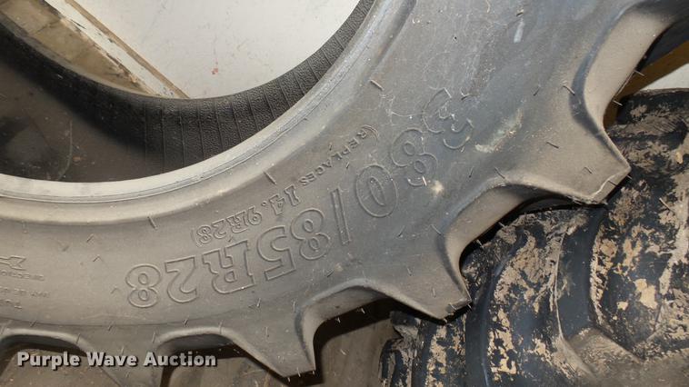 image for item EB9440 (2) tires