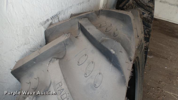 image for item EB9440 (2) tires