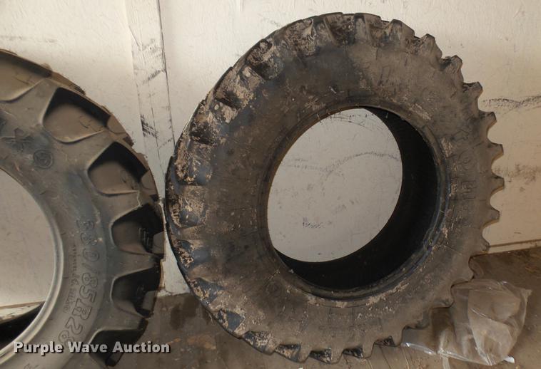 image for item EB9440 (2) tires