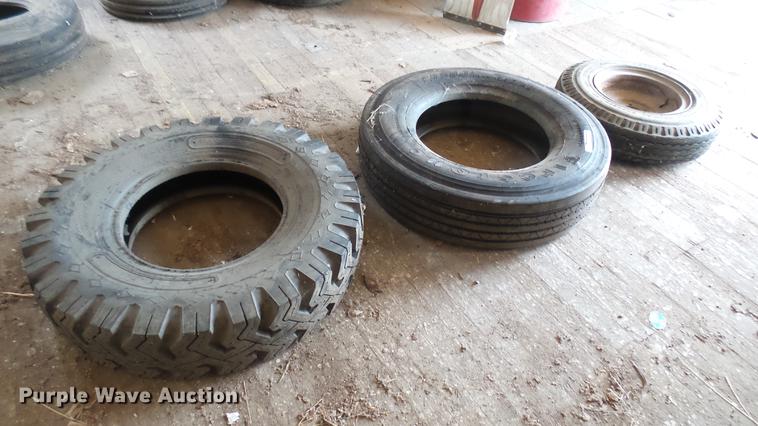 image for item EB9441 (3) tires