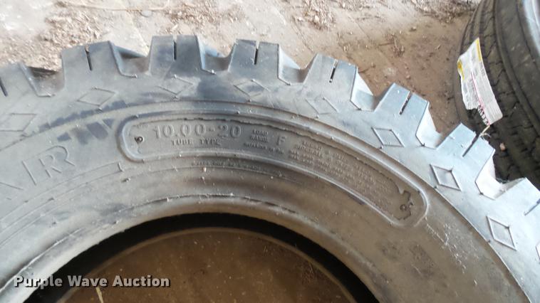 image for item EB9441 (3) tires