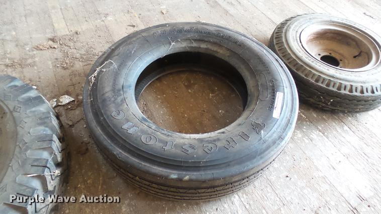 image for item EB9441 (3) tires