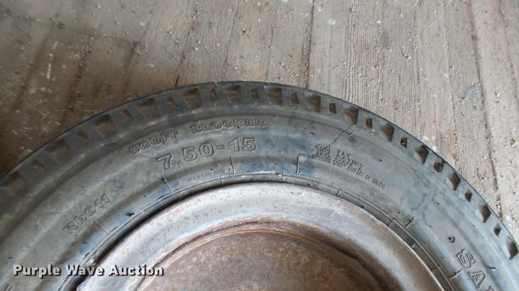 image for item EB9441 (3) tires