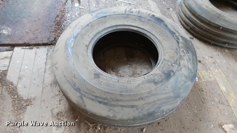 image for item EB9442 (4) tires