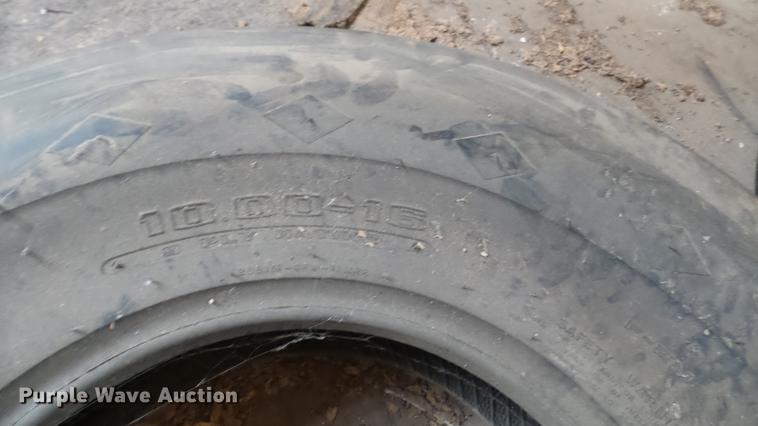 image for item EB9442 (4) tires