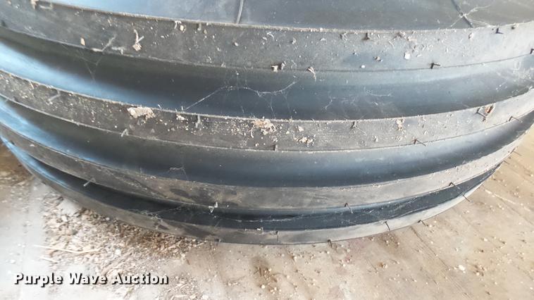 image for item EB9442 (4) tires