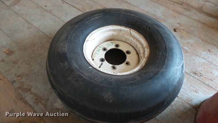 image for item EB9442 (4) tires