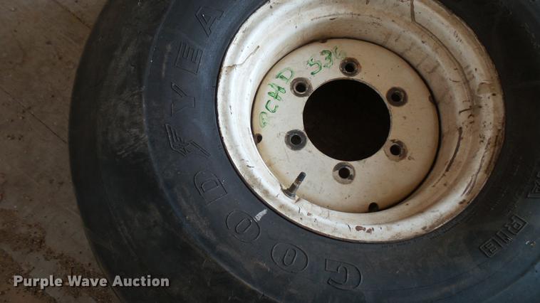 image for item EB9442 (4) tires