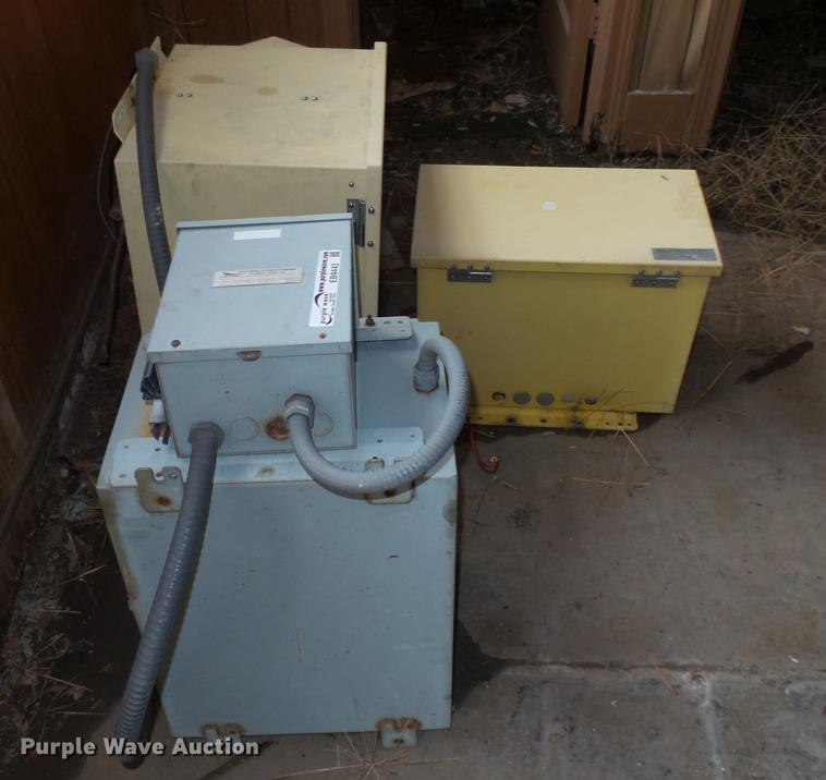 image for item EB9443 Non-directional beacon light