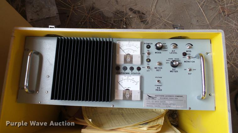 image for item EB9443 Non-directional beacon light